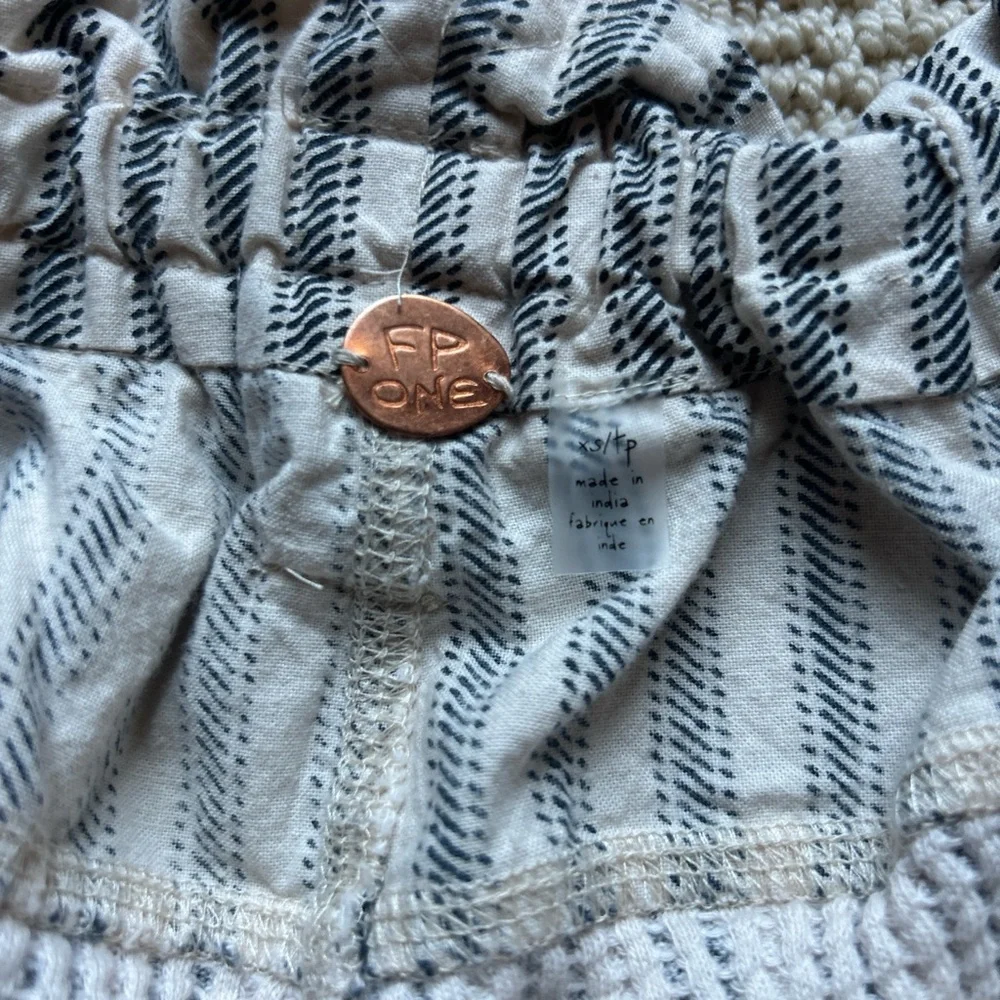 Free People Striped Gray Cargo Shorts - Picture 4 of 5
